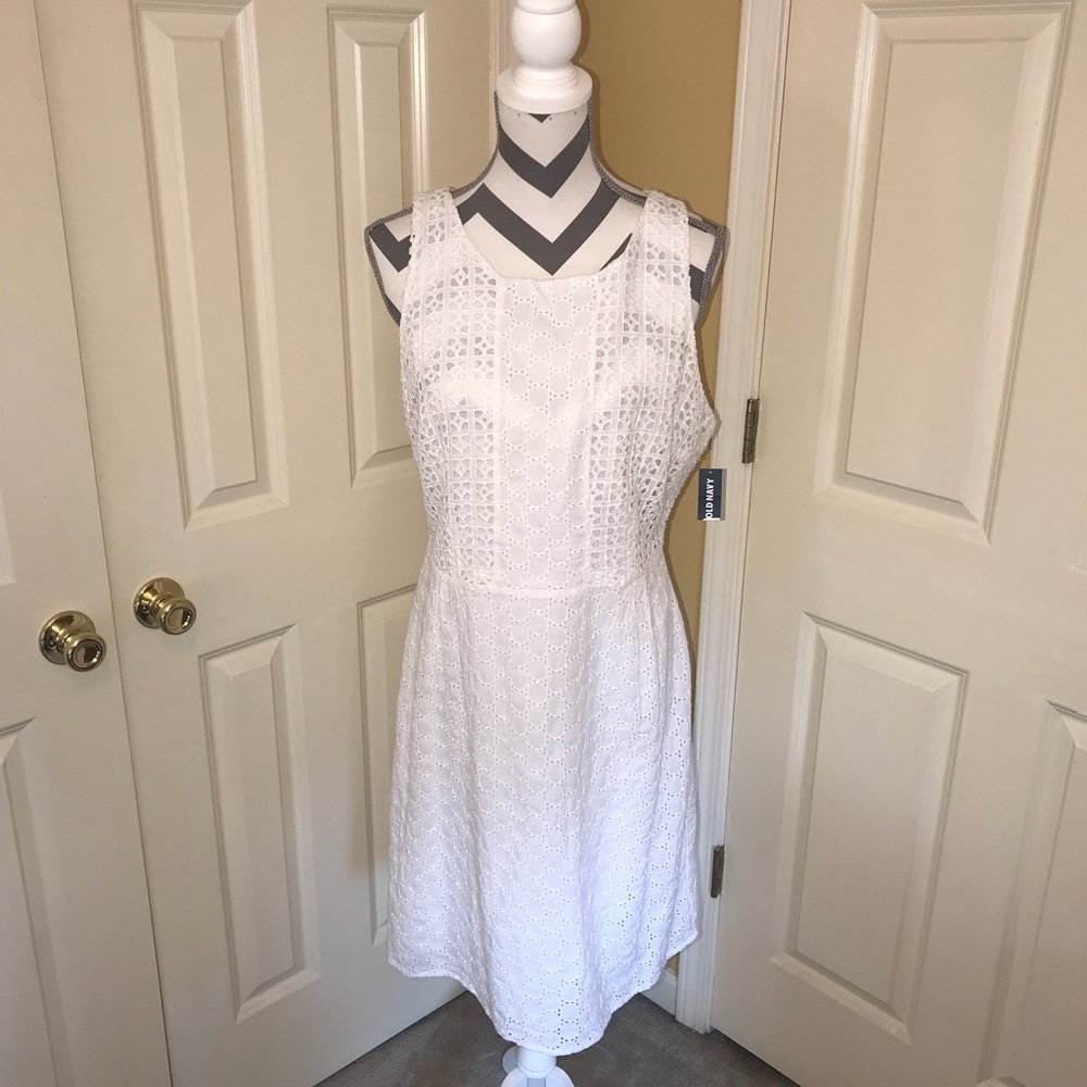 **NEW WITH TAGS** Old Navy white eyelet dress